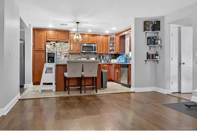 10 Lee Gray Court, Glen Cove, NY 11542 - Photo 7