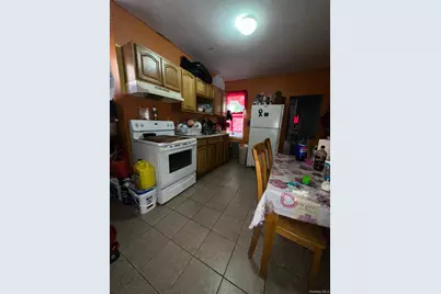 110 Beech Street, Yonkers, NY 10701 - Photo 13