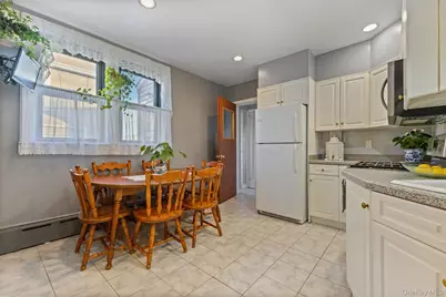 307 N Fulton Avenue, Fleetwood, NY 10552 - Photo 13