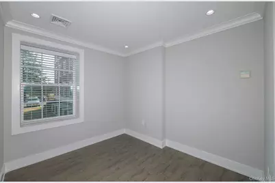 75 Circle Drive #83-105, Central Islip, NY 11722 - Photo 9