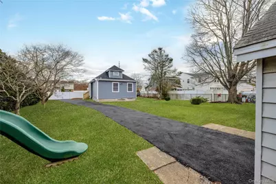 1811 Bedford Avenue, Merrick, NY 11566 - Photo 31