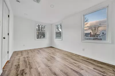 1811 Bedford Avenue, Merrick, NY 11566 - Photo 25