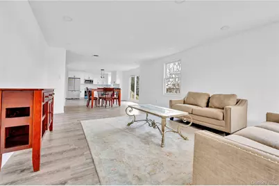 1811 Bedford Avenue, Merrick, NY 11566 - Photo 5