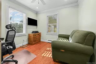 264 N Delaware Ave, Massapequa, NY 11758 - Photo 11