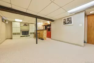 264 N Delaware Ave, Massapequa, NY 11758 - Photo 17