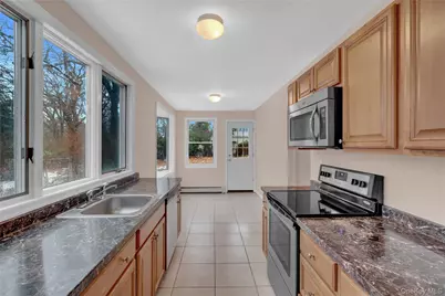 11 Island Road, Sound Beach, NY 11789 - Photo 5