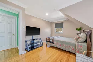 20 Howe Rd, Coram, NY 11727 - Photo 15