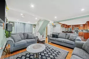 20 Howe Rd, Coram, NY 11727 - Photo 5