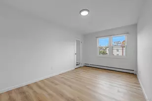 54 Evergreen St, West Babylon, NY 11704 - Photo 9