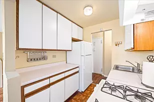 2015 St Paul Ave, Bronx, NY 10461 - Photo 13