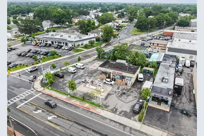 257 Bay Shore Road, Deer Park, NY 11729 - Photo 9