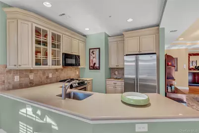 514 Pacing Way #514, Westbury, NY 11590 - Photo 15