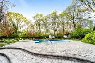 212 Fairway Dr, Wading River, NY 11792 - Photo 17