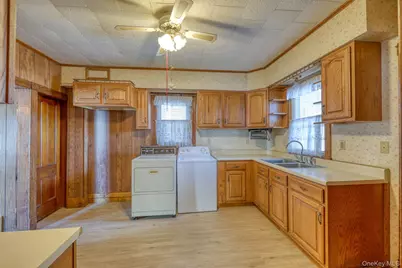 33 Bank Street, Walden, NY 12586 - Photo 5