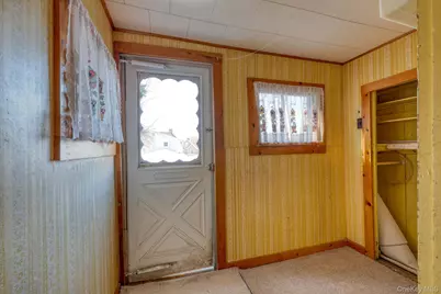 33 Bank Street, Walden, NY 12586 - Photo 25