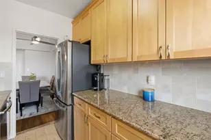 325 Main St, White Plains, NY 10601 - Photo 15