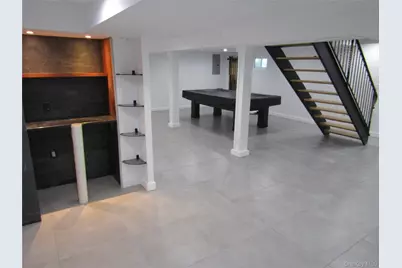 321 Redmont Road, West Hempstead, NY 11552 - Photo 23