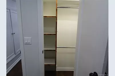 321 Redmont Road, West Hempstead, NY 11552 - Photo 15