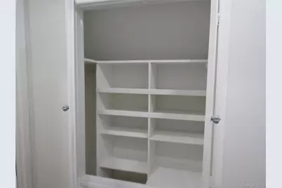 321 Redmont Road, West Hempstead, NY 11552 - Photo 13