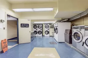 139-15 83rd Ave, Briarwood, NY 11435 - Photo 11