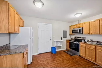 603 Doane Avenue, Bellport, NY 11713 - Photo 11