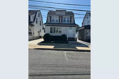 7 Starks Place #2, Lynbrook, NY 11563 - Photo 1