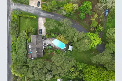 2 W Hillover Road, Hampton Bays, NY 11946 - Photo 13