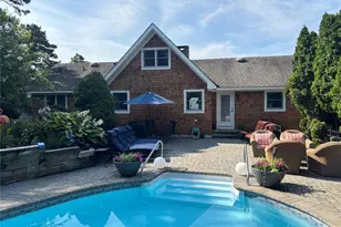 2 W Hillover Rd, Hampton Bays, NY 11946 - Photo 39