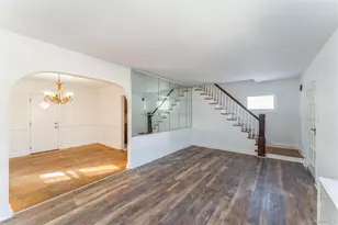 12 Taylor Pl, Hempstead, NY 11550 - Photo 5