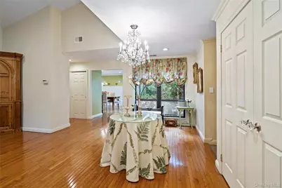 260 Vista Drive #260, Jericho, NY 11753 - Photo 3