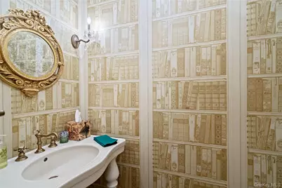 260 Vista Drive #260, Jericho, NY 11753 - Photo 23