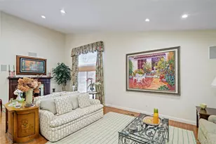 260 Vista Dr, Jericho, NY 11753 - Photo 9