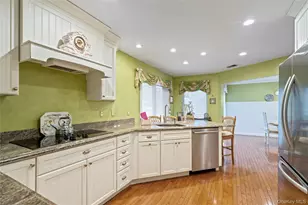 260 Vista Dr, Jericho, NY 11753 - Photo 11