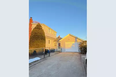 [Address not provided], Patchogue, NY 11772 - Photo 17