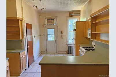 68-09 60th Street, Ridgewood, NY 11385 - Photo 3