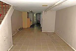 68-09 60th St, Ridgewood, NY 11385 - Photo 25