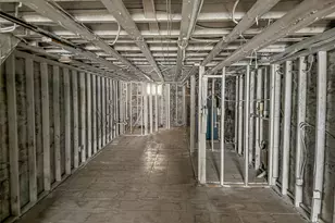 68-09 60th St, Ridgewood, NY 11385 - Photo 29