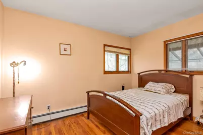 1521 Pine Acres Boulevard, Bay Shore, NY 11706 - Photo 9