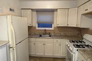 2832 Harding Ave, Bronx, NY 10465 - Photo 7