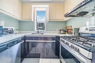 132-03 Sanford Ave, Flushing, NY 11355 - Photo 5