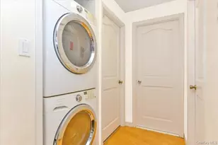 132-03 Sanford Ave, Flushing, NY 11355 - Photo 3