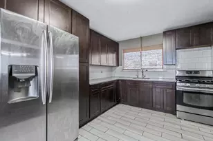 22 Mason St, Hempstead, NY 11550 - Photo 3