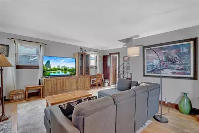 15 Donald Place, East Rockaway, NY 11518 - Photo 5