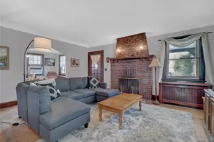 15 Donald Pl, East Rockaway, NY 11518 - Photo 7