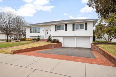 20 Steuben Drive, Oyster Bay, NY 11753 - Photo 1