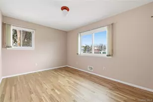 20 Steuben Dr, Oyster Bay, NY 11753 - Photo 13