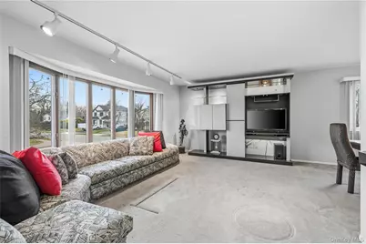 20 Steuben Drive, Oyster Bay, NY 11753 - Photo 3