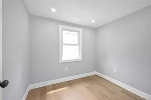 179 Hoffman Ave, Elmont, NY 11003 - Photo 11