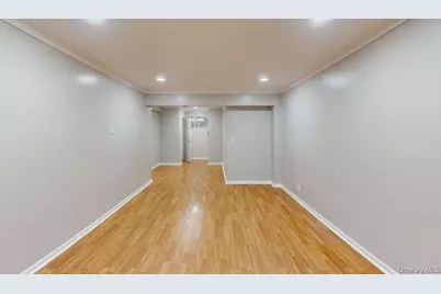 678 Warburton #6B, Yonkers, NY 10701 - Photo 5