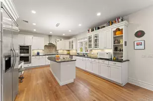 5 Stonewall Ln, Mamaroneck, NY 10543 - Photo 9